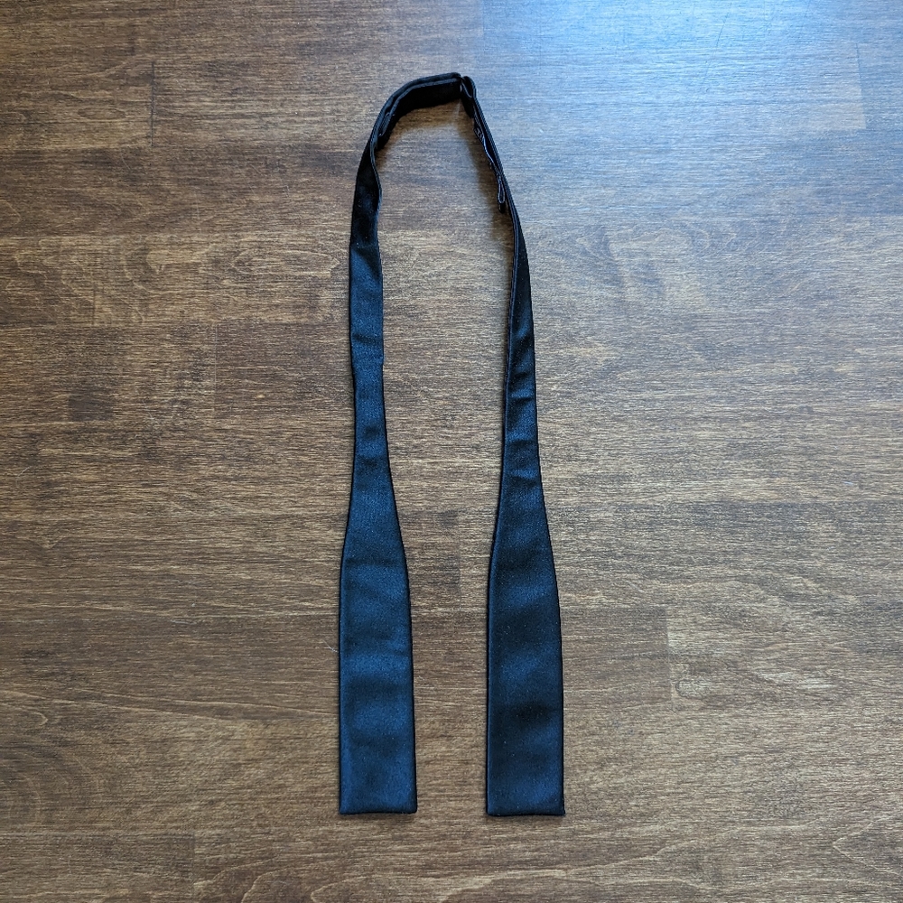 The Tie Bar Solid Black Silk Bow Tie